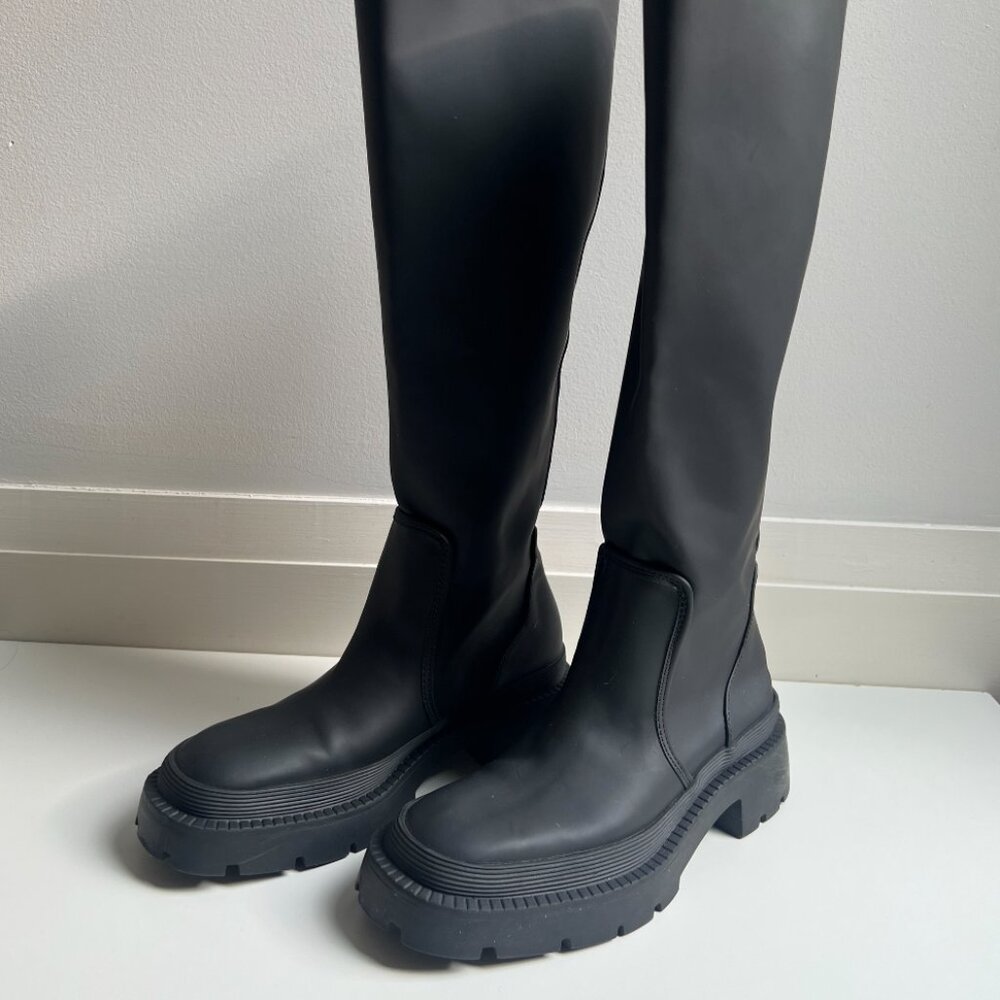 Zara - BLACK FLAT RUBBERIZED KNEE HIGH BOOTS, Size 37 (Lightly used)